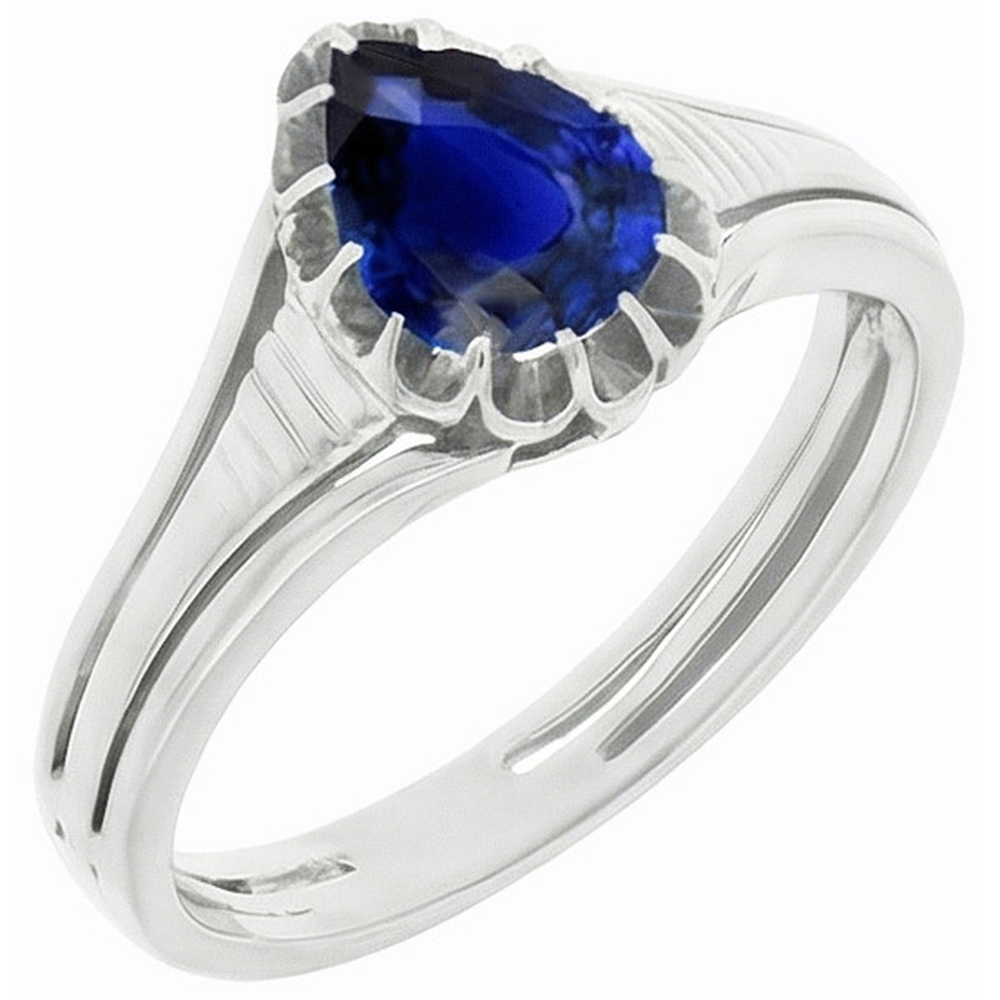 natural pear sapphire 2ct ring close up detail