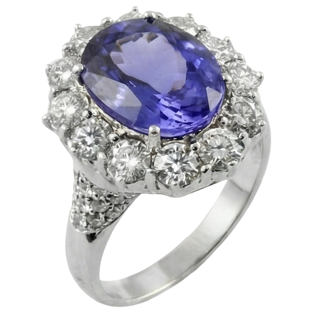 natural round tanzanite 7.25ct ring close up detail