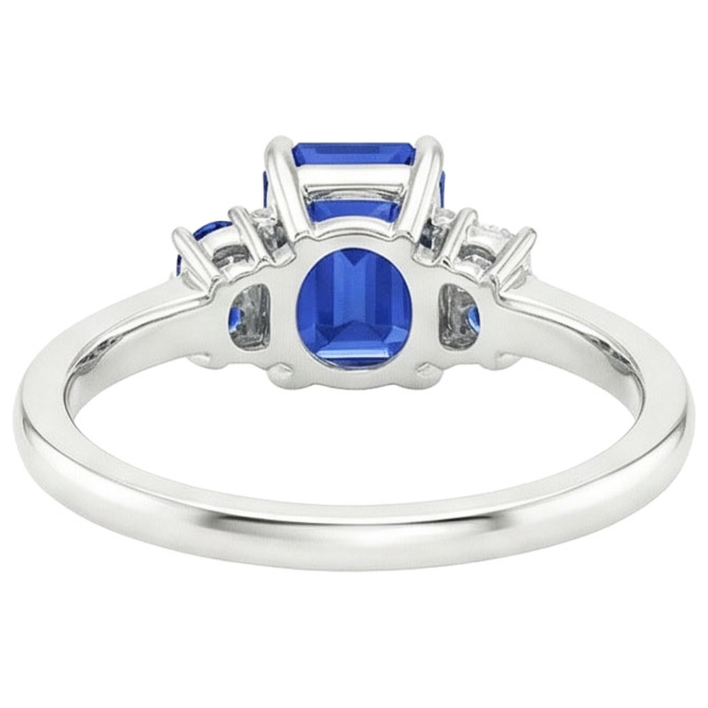 natural emerald sapphire 3ct ring close up detail