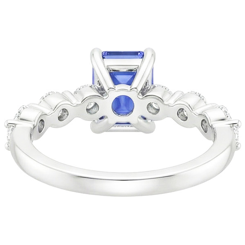natural round sapphire 4.25ct ring close up detail