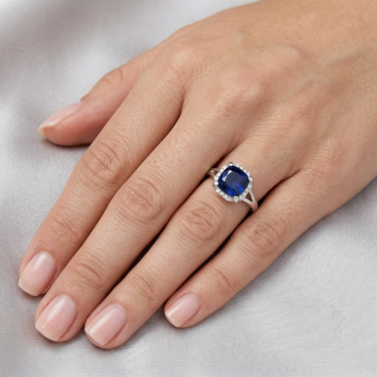 Solitaire With Accents 2.50 Ct Sri Lankan Sapphire And Natural Earth Mined Diamond ( Not Lab Grown ) s Ring
