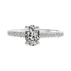 Luxury 2.50-ct Diamond Solitaire with Side Stones