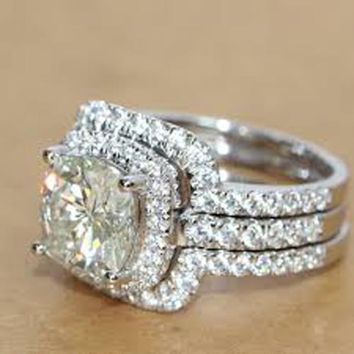 Sparkling 3.10 Carats Real Diamonds Halo Engagement Ring Gold White 14K