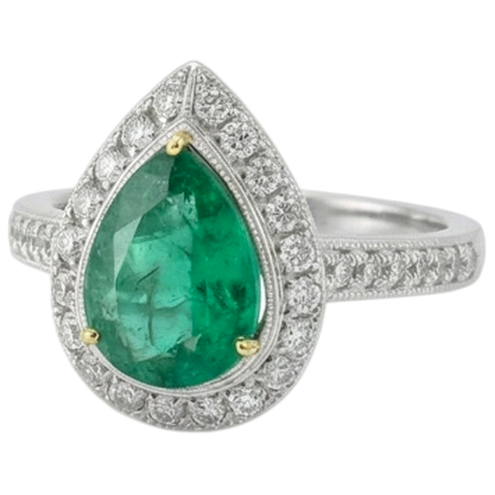 Handcrafted Fine Emerald Gemstone Ring 2 ct – angle view