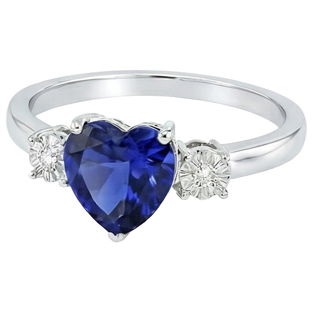natural round sapphire 8ct ring close up detail