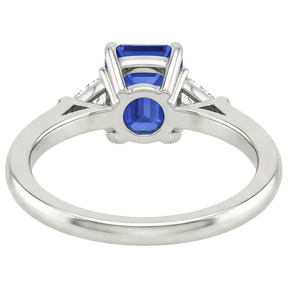 natural emerald sapphire 3.25ct ring close up detail