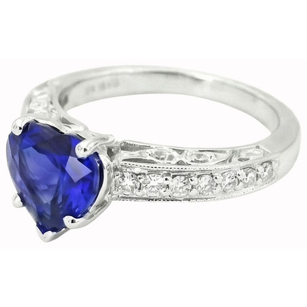 natural round sapphire 1.50ct ring close up detail