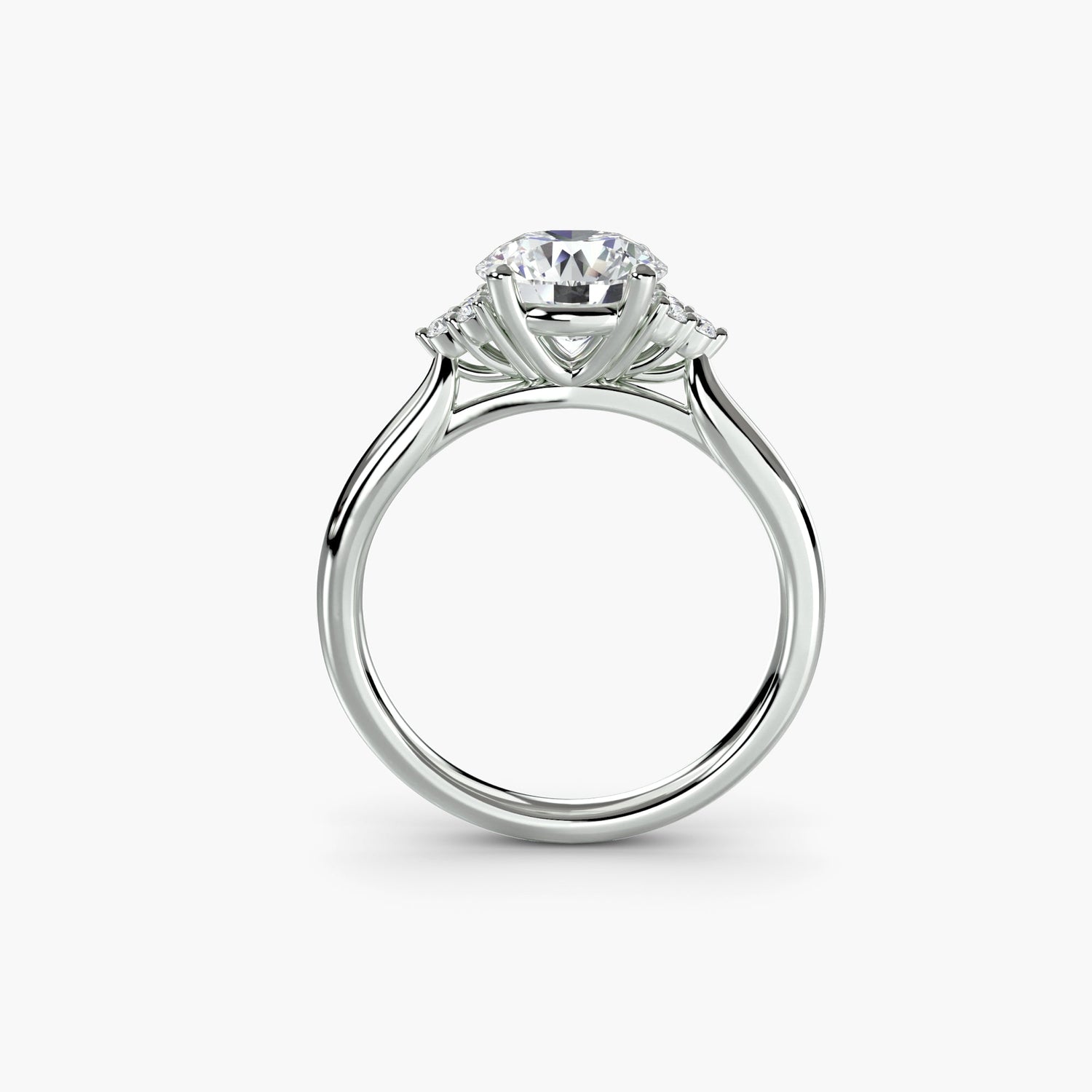 Round Cut Gemstone ring in Gold – front view