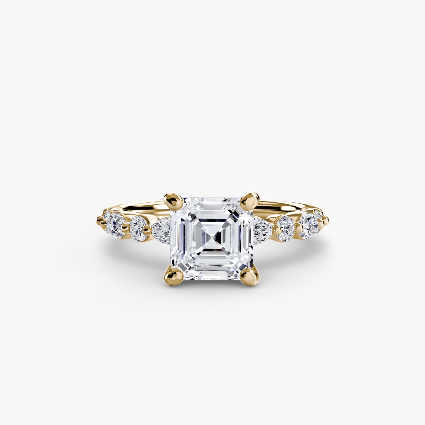 Setting Gold with Fine Diamond – close-up