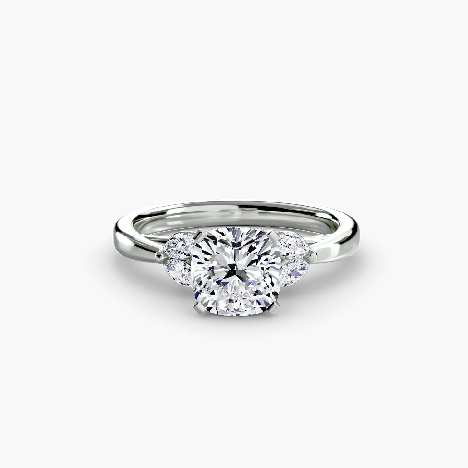 Gemstone Round Brilliant Setting in Gold – angle view