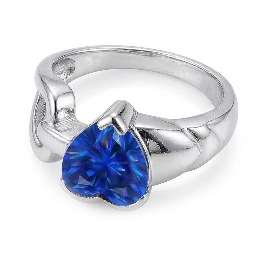 natural heart sapphire 3ct ring close up detail