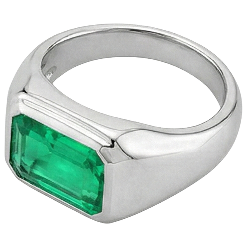 Emerald Cut Emerald ring in 14K White Gold – angle view