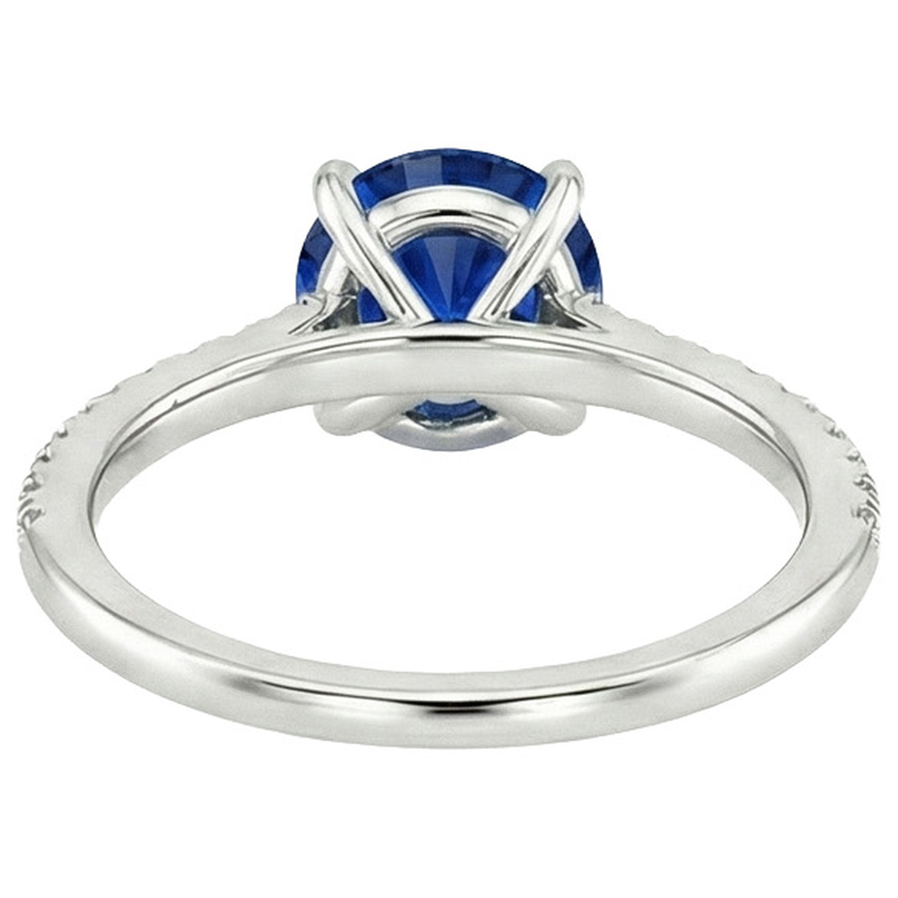 natural round sapphire 2.50ct ring on white background