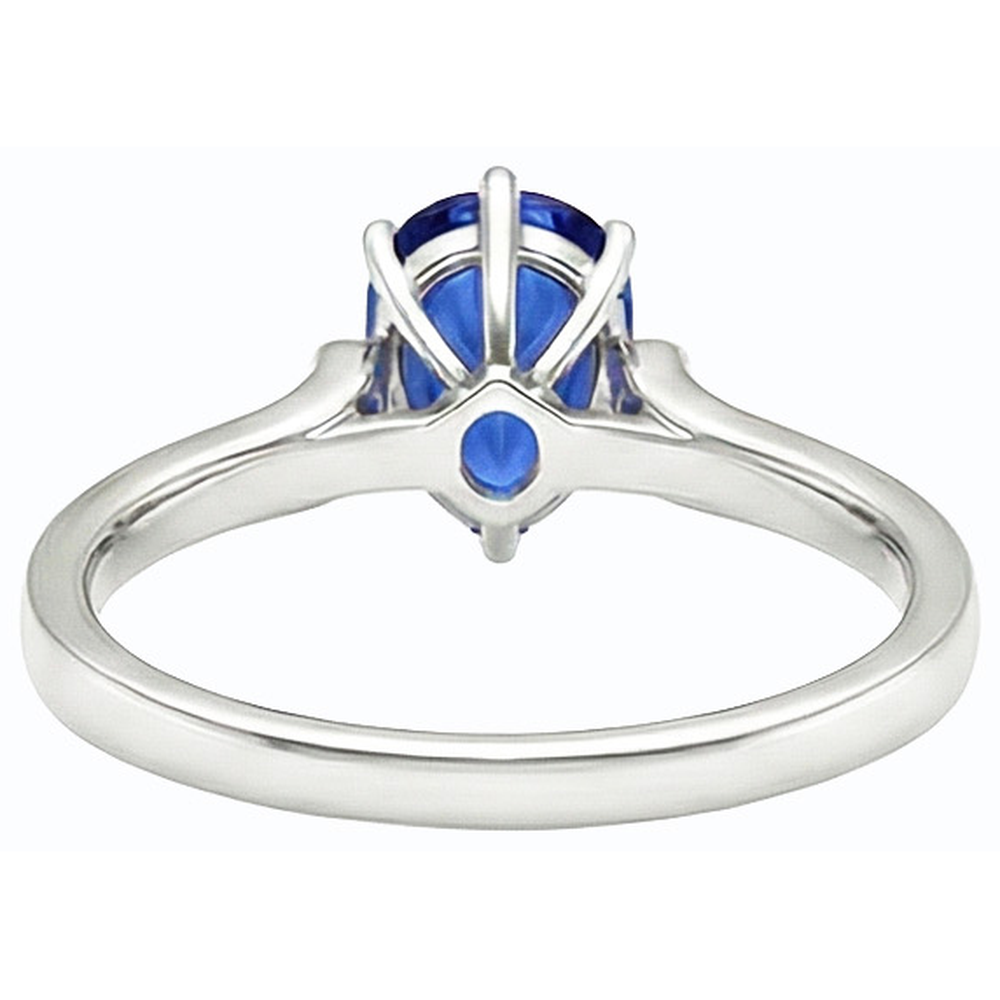 natural pear sapphire 2ct ring close up detail