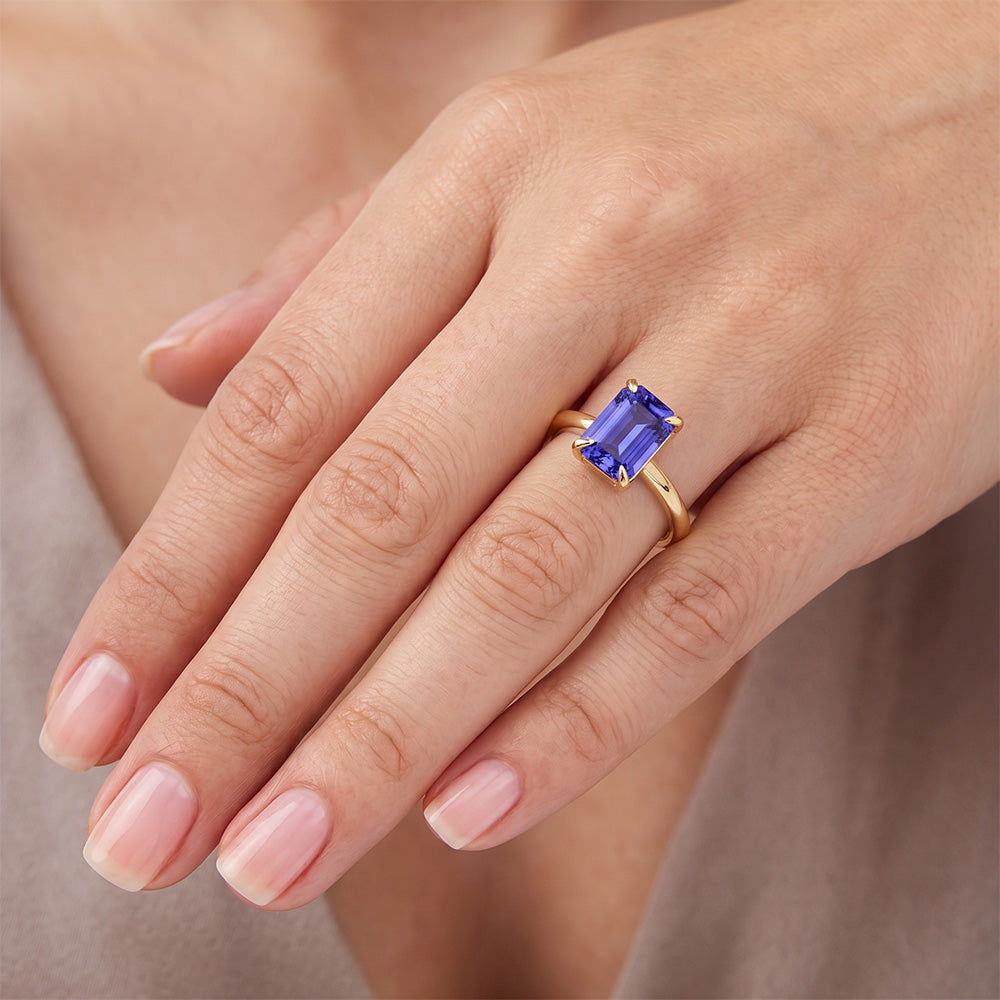 Women Solitaire Ring Yellow Gold Emerald Ceylon Sapphire 2.50 Carats