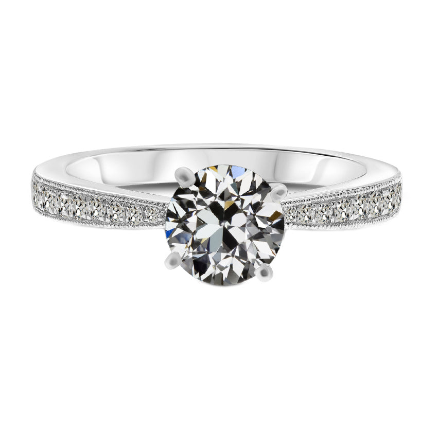 Luxurious Diamond Solitaire with Side Stones 2 ct – main view
