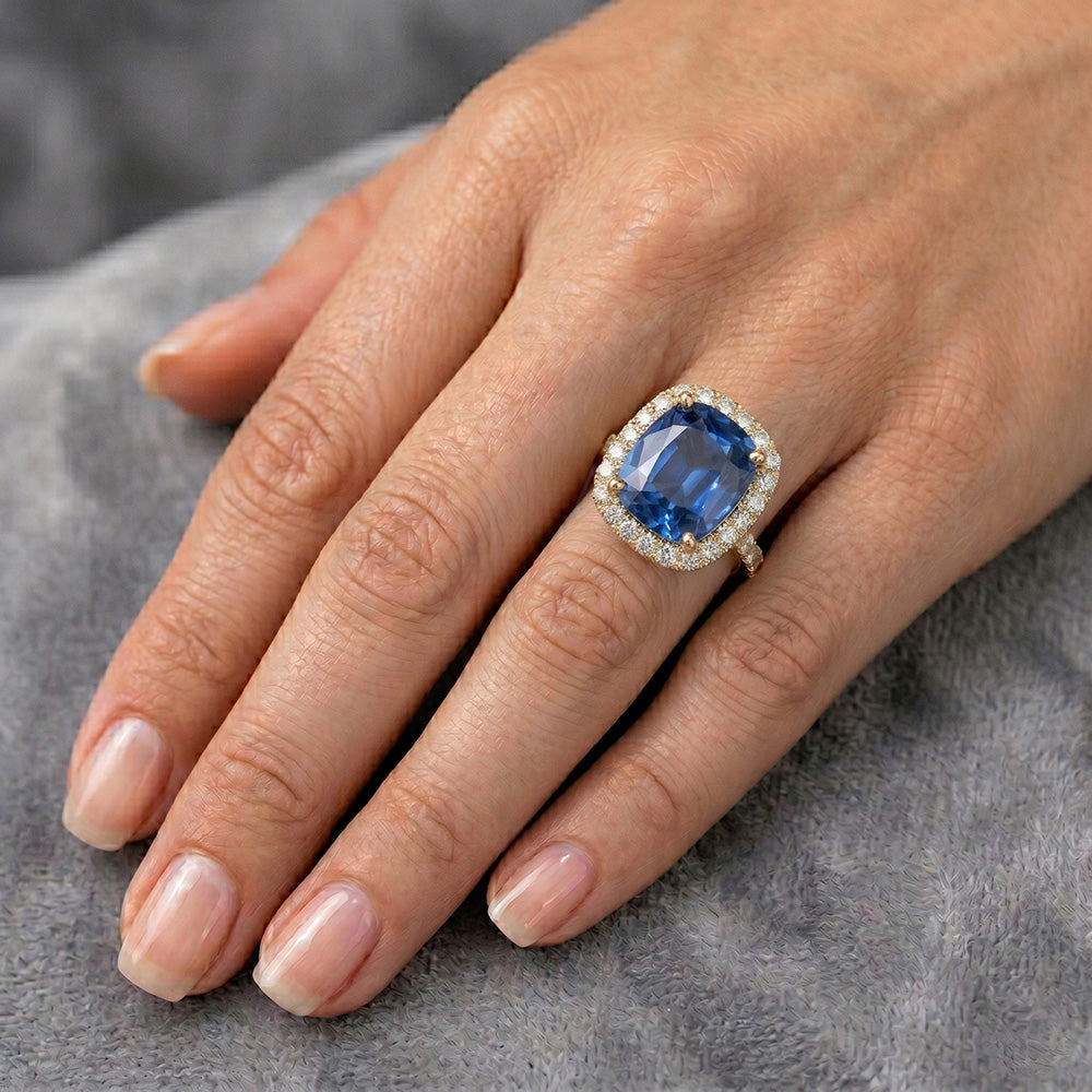 Yellow Gold Oval Sapphire Halo Natural Earth Mined Diamond ( Not Lab Grown ) Ring 11.25 Carats 14K