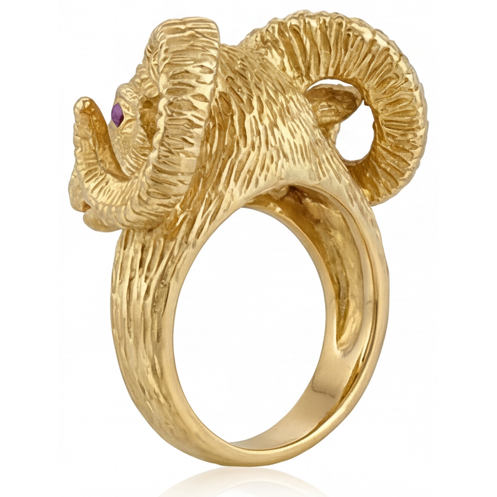 Exquisite Amethyst Gemstone Ring 0.10 ct – top view