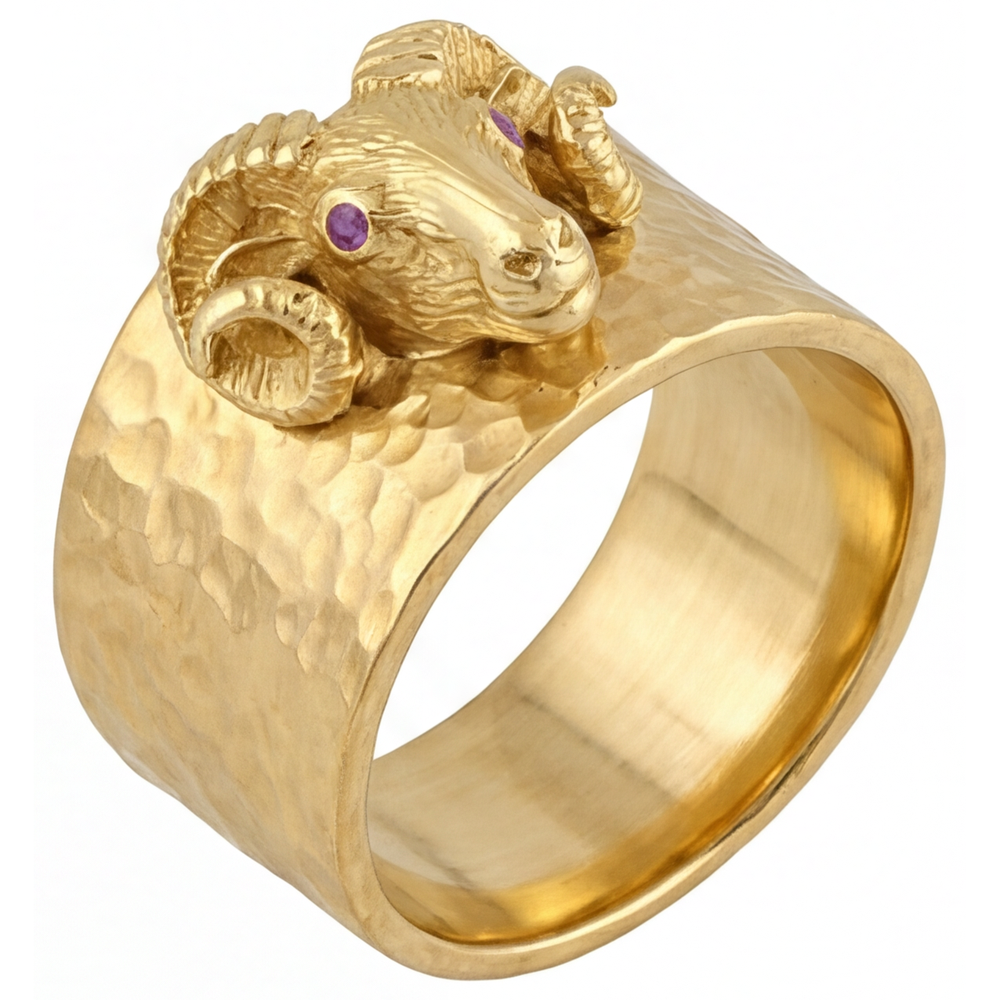Round Brilliant Amethyst ring in 14K Yellow Gold – side view