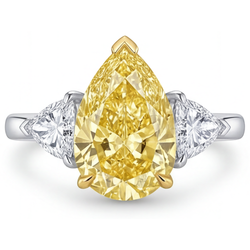 Exquisite Three Stone Ring with VVS Canary Yellow Diamond – 3 ct