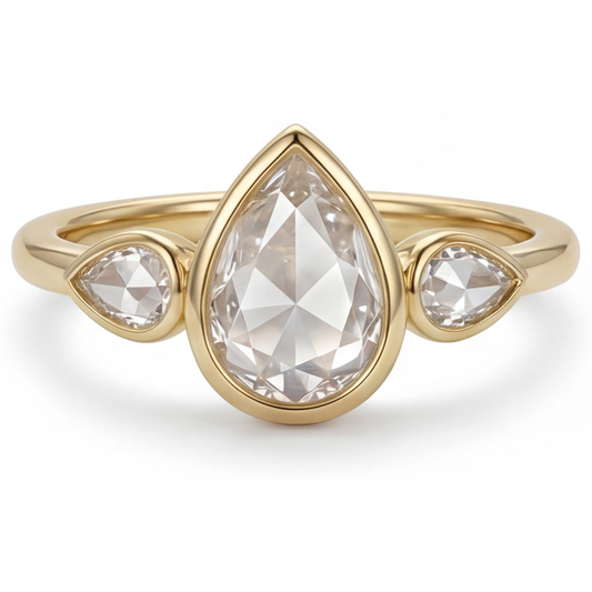 3-Stone Ring 14 Karat Yellow Gold with Diamond – main view