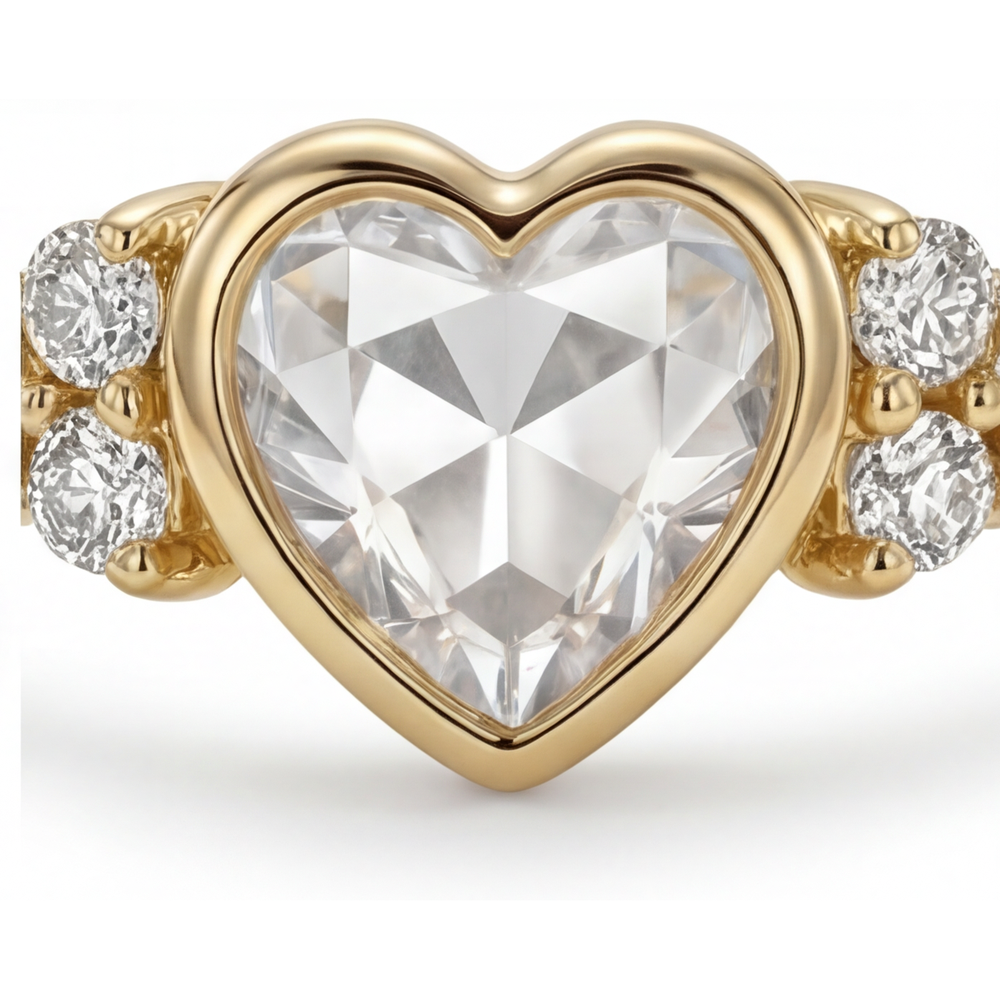 Heart Shape Fine Diamond ring in 14 Karat Yellow Gold – main view