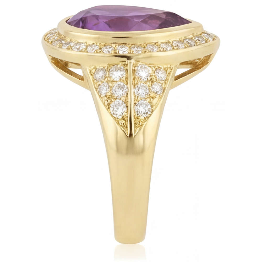 Purple Amethyst Precious Stone Ring 6.50-ct 14K Yellow Gold – angle view