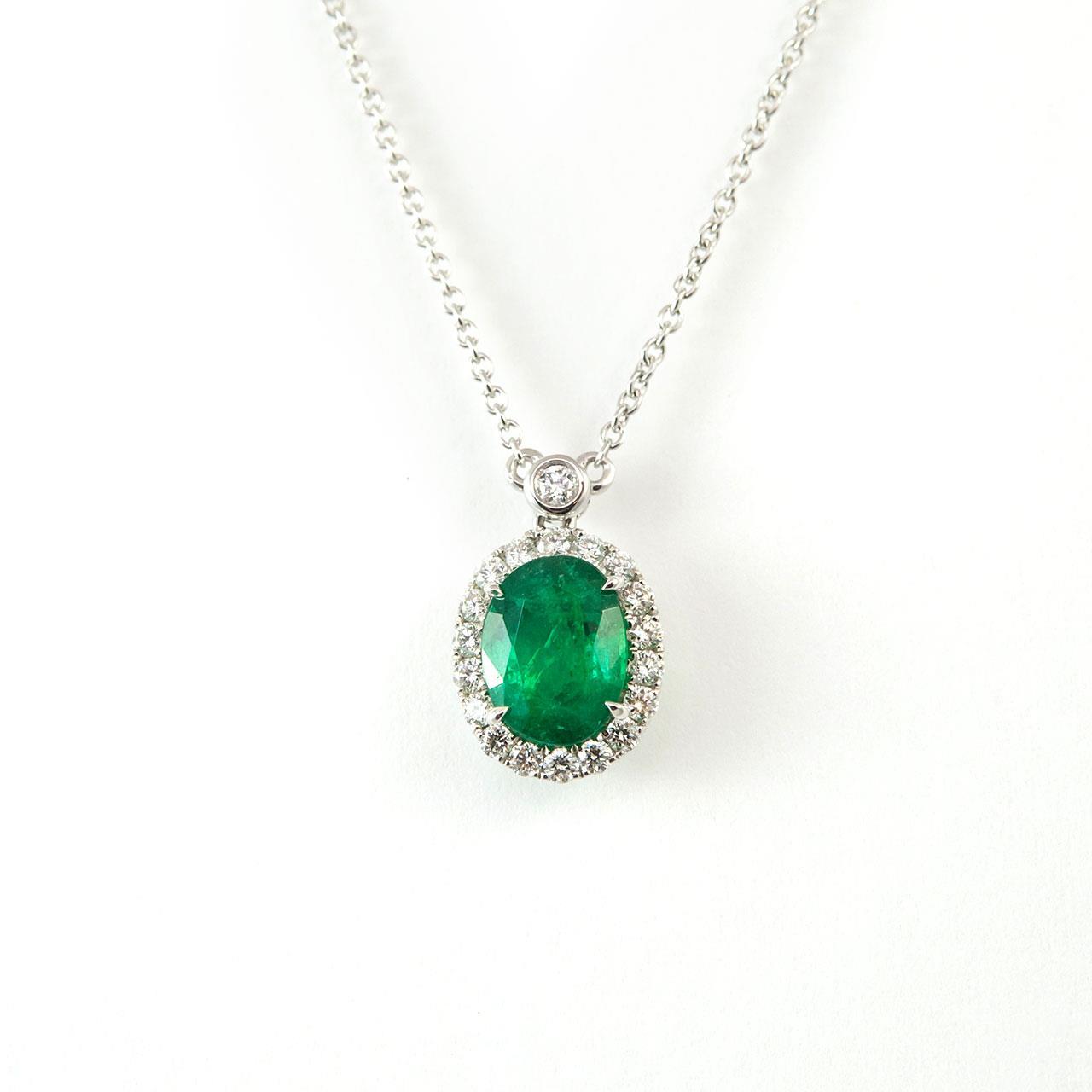 7.50 Ct. Green Emerald & Diamond Gemstone Pendant Chain Necklace - Gemstone Pendant-harrychadent.ca