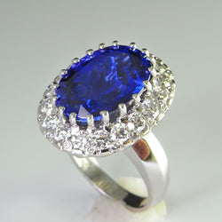 14K White Gold 15 Ct Big Tanzanite And Small Natural Earth Mined Diamonds Ring New