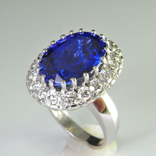14K White Gold 15 Ct Big Tanzanite And Small Diamonds Ring New - Gemstone Ring-harrychadent.ca