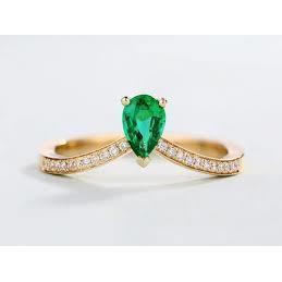 3.4 Ct Pear Cut Green Emerald Diamond Wedding Ring Yellow Gold 14K - Gemstone Ring-harrychadent.ca